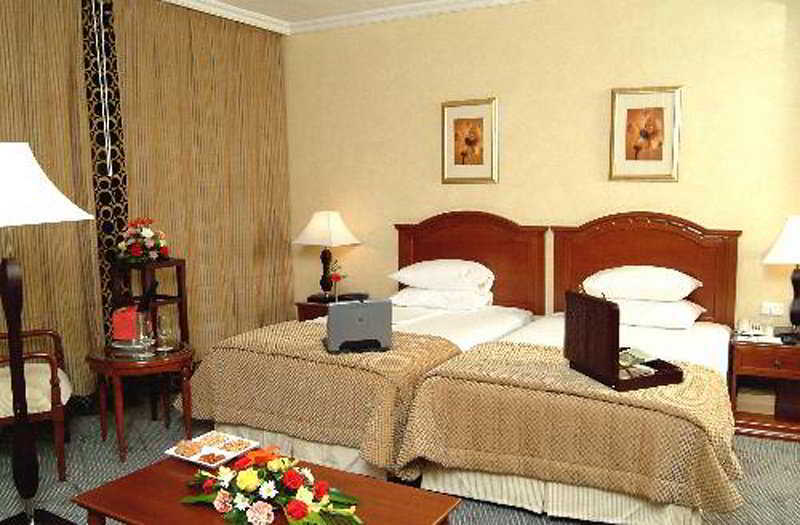 Swiss International Al Hamra Hotel Даммам Екстер'єр фото